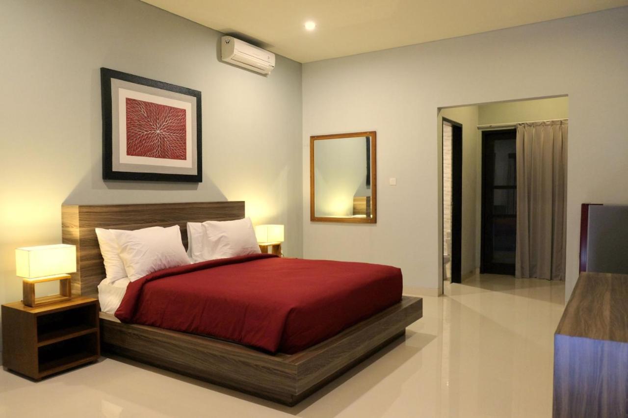 Hotel The New Moon Seminyak Extérieur photo