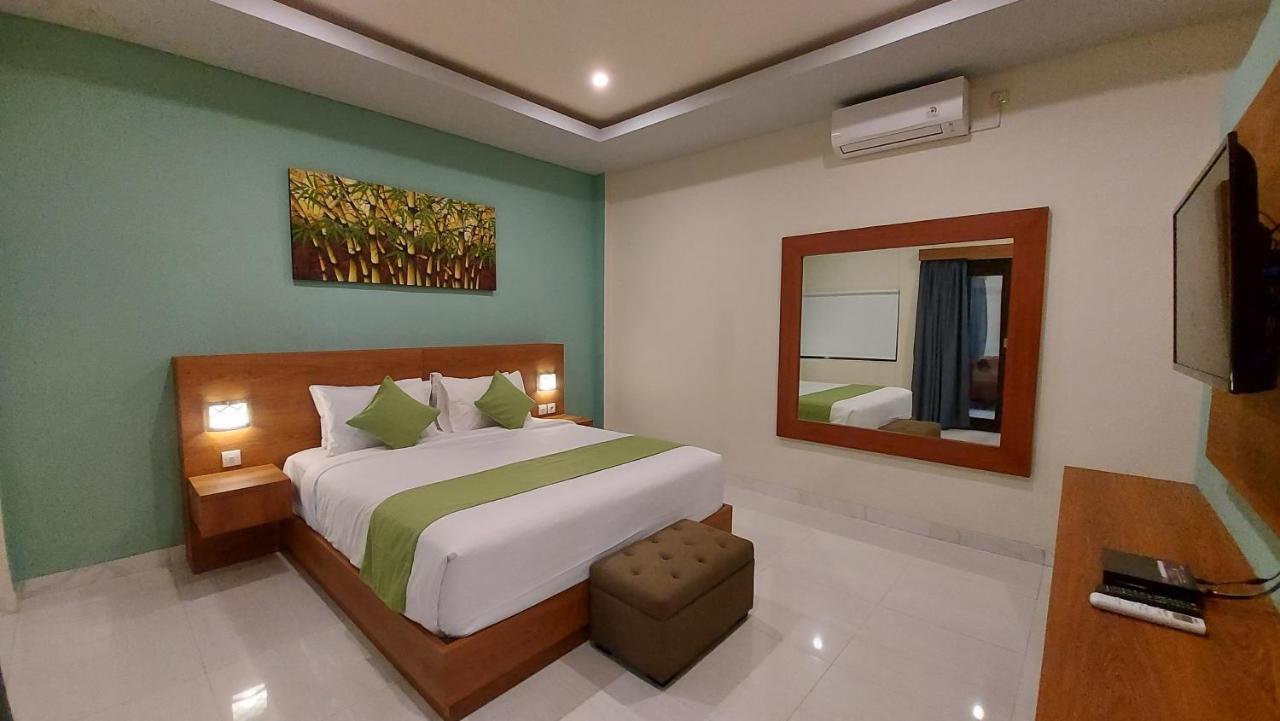 Hotel The New Moon Seminyak Extérieur photo