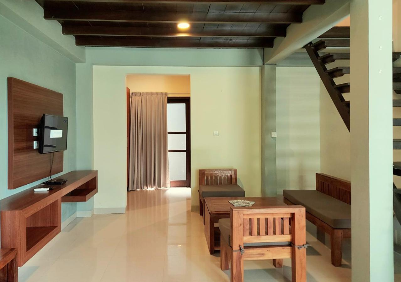 Hotel The New Moon Seminyak Extérieur photo