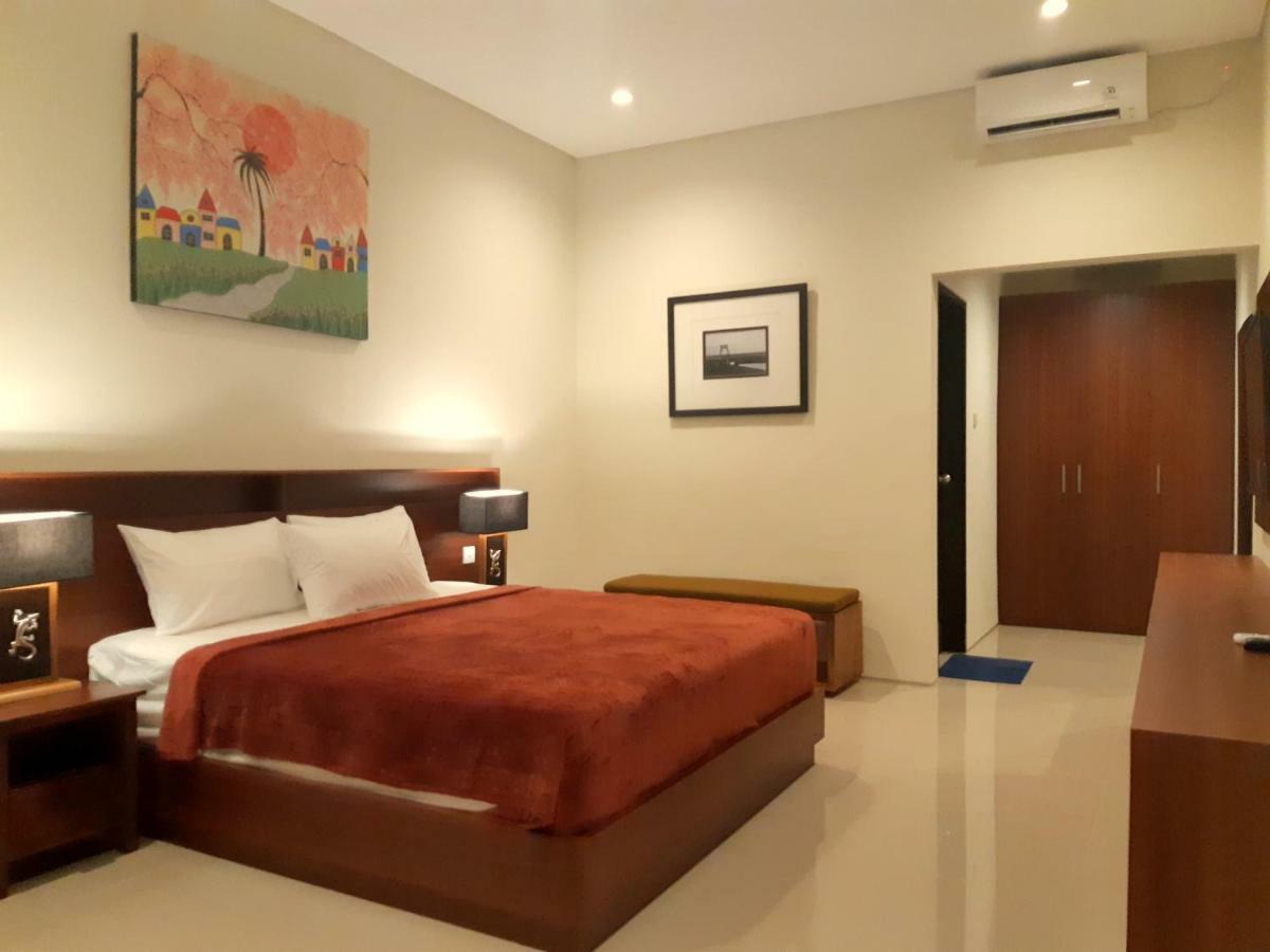 Hotel The New Moon Seminyak Extérieur photo